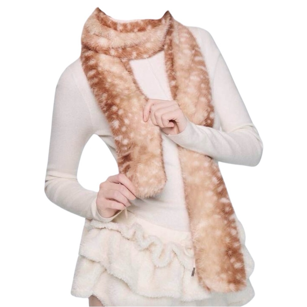 Fawn Doe Deer print faux fur scarf 🦌